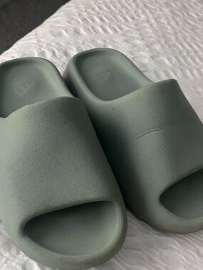 adidas Kids Slide Sandals Light Sage Green